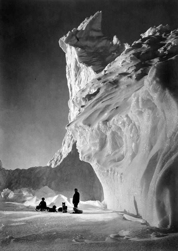 iconic iceberg photos