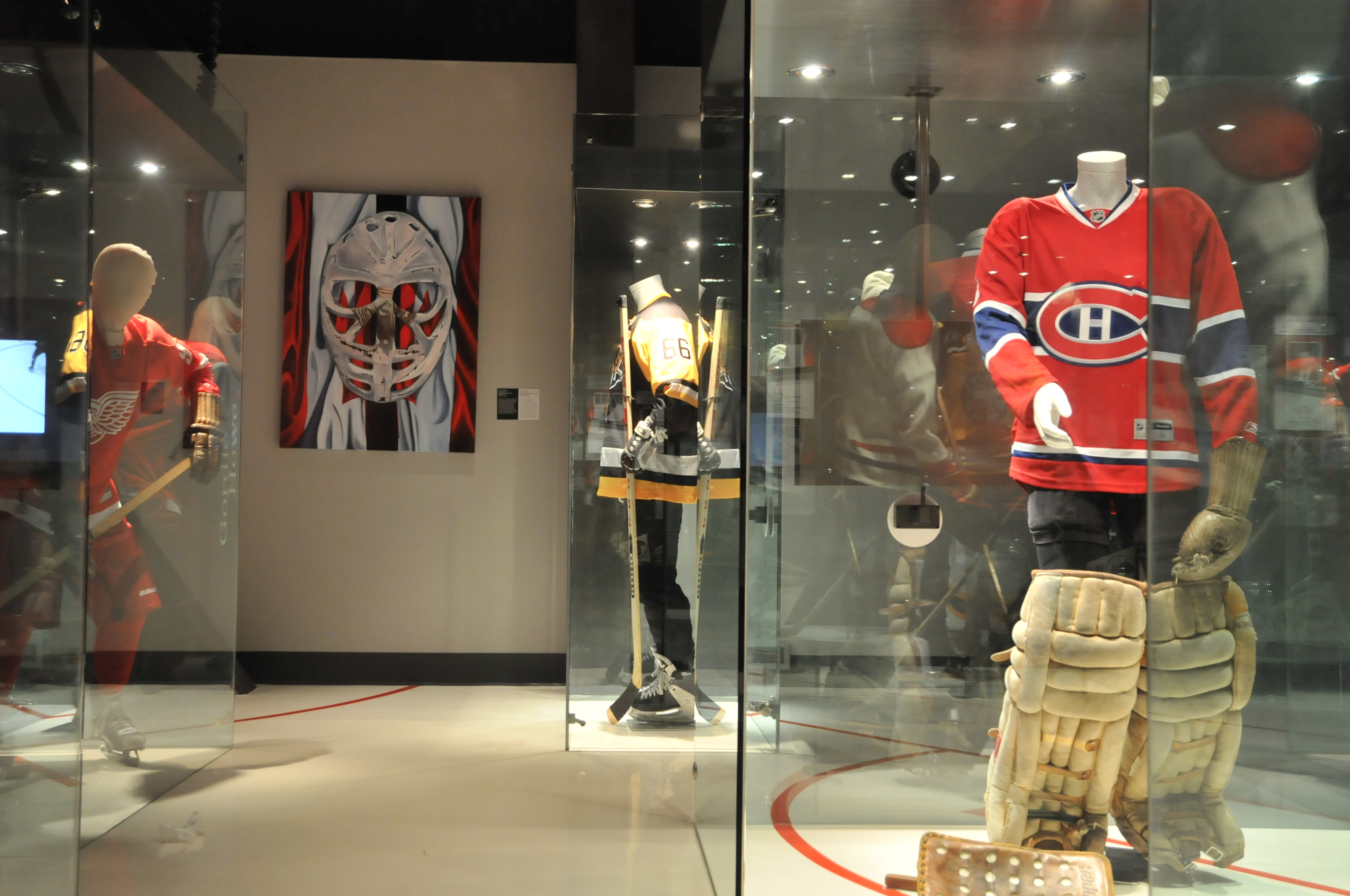 hockey gallery at Canadas Sports Hall showing hockey players and art